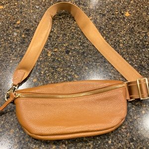 Quince leather belt bag